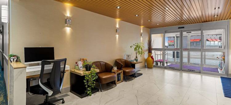 AB 溪谷旅游宾馆(SureStay Plus by Best Western Brooks)图片