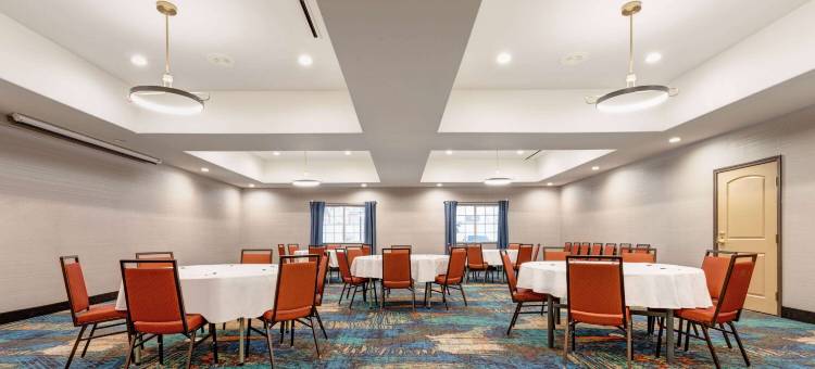 南韦科伍德韦拉昆塔温德姆套房酒店(La Quinta Inn & Suites by Wyndham Woodway - Waco South)图片