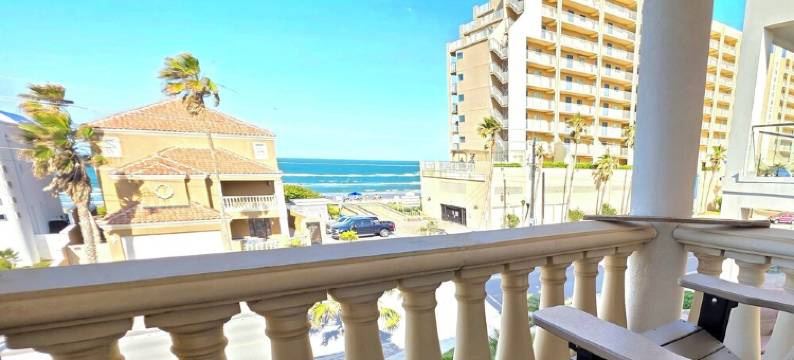 4300平方英尺,直通海滩,6卧室配6间套内浴室+电梯度假屋!(Private Home,4300Sqft,Direct Beach Access,6 Bedrooms w/6 Ensuite Baths+Elevator!)图片