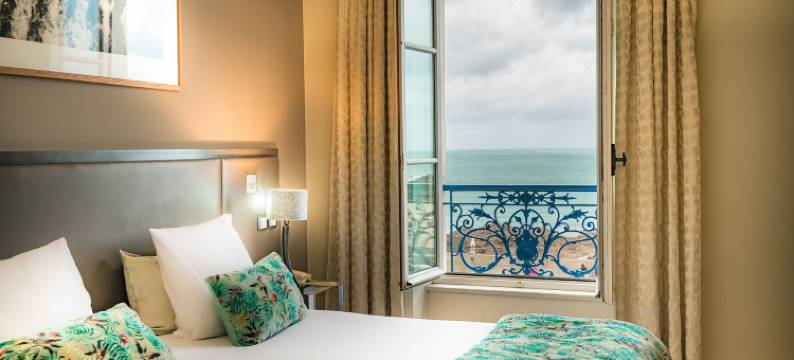 "法国和Chateaubriand酒店"(Hôtel France et Chateaubriand)图片