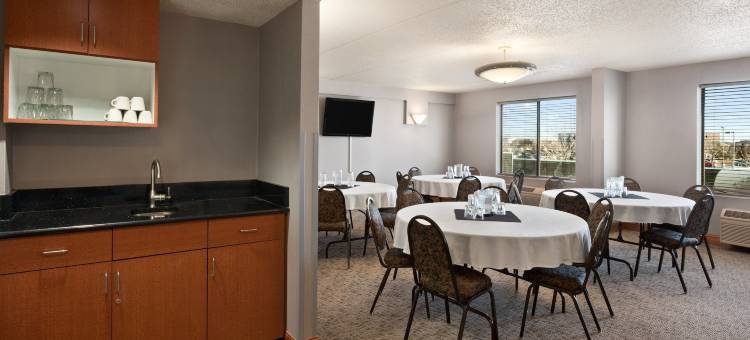 Wingate by Wyndham Fargo图片