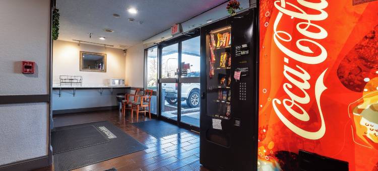 欧本经济旅馆(Economy Inn Auburn)图片