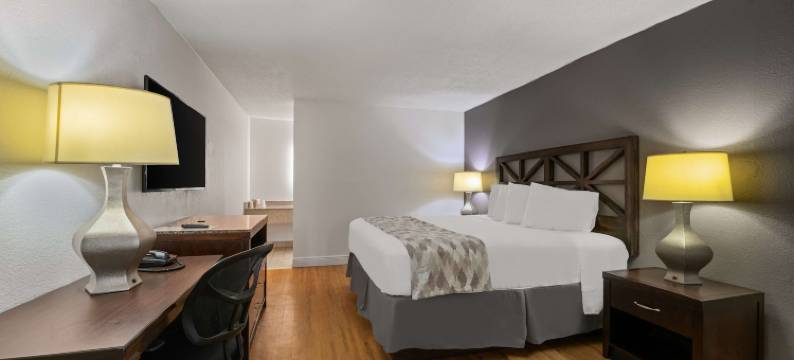 奥兰多美洲最佳价值酒店(Howard Johnson by Wyndham Airport Florida Mall)图片