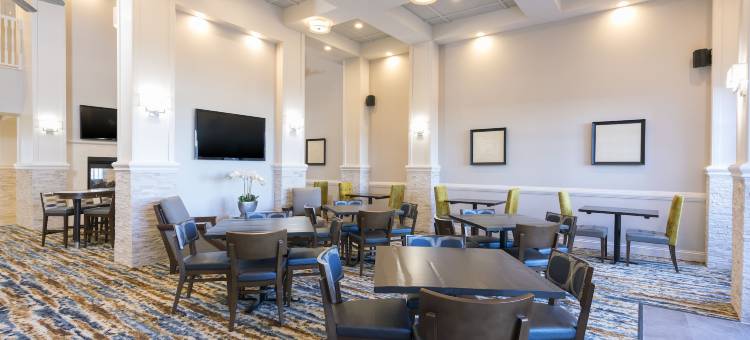 布卢明顿Homewood Suites by Hilton(Homewood Suites by Hilton Bloomington)图片