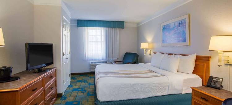 诺福克维吉尼亚海滩拉昆塔温德姆酒店(La Quinta Inn by Wyndham Norfolk Virginia Beach)图片