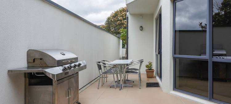 德洛伦索工作室公寓(Delorenzo Studio Apartments)图片