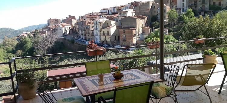 雷提吉亚别墅家庭旅馆(B&B Villa Letizia)图片