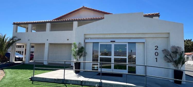温德姆戴斯酒店-里奇克雷斯特靠近中国湖海军基地(Days Inn by Wyndham Ridgecrest Near China Lake Naval Station)图片