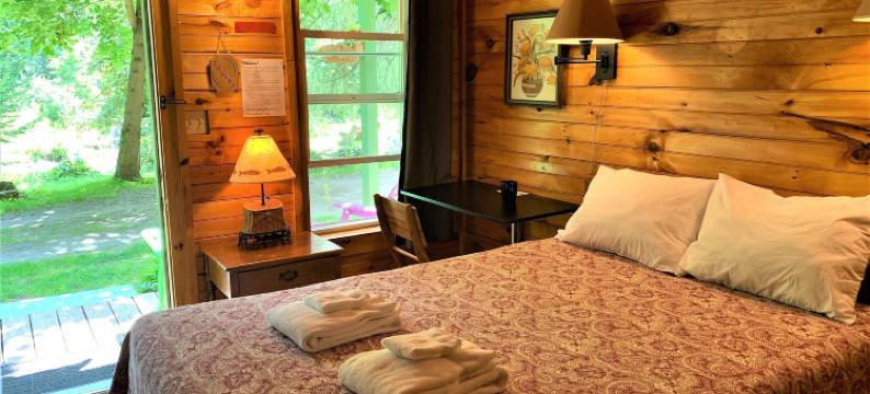 派恩克雷斯特汽车旅馆及小屋(Pine Crest Motel & Cabins)图片