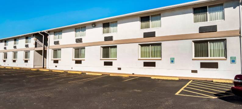 OYO 堪萨斯道奇城联排别墅(OYO Townhouse Dodge City KS)图片