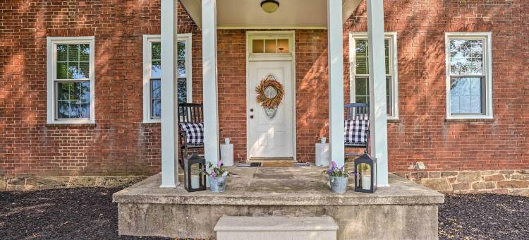 高档乡村住宅，设有火坑，在Taneytown！(Upscale Country Home w/ Fire Pit in Taneytown!)图片