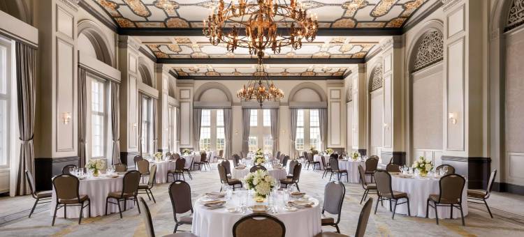 费尔蒙麦克唐纳酒店(Fairmont Hotel Macdonald)图片