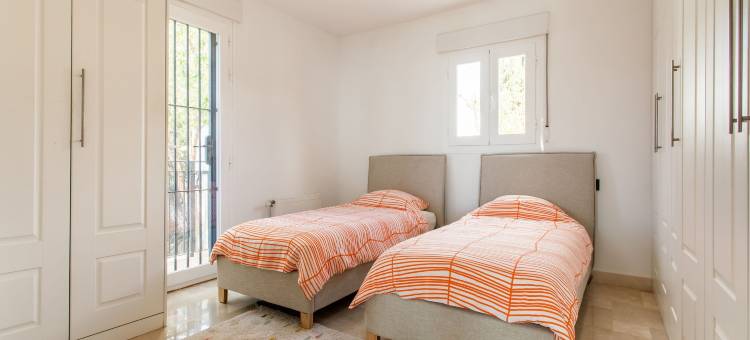 Villa in Granada with Sea Views & Pool图片