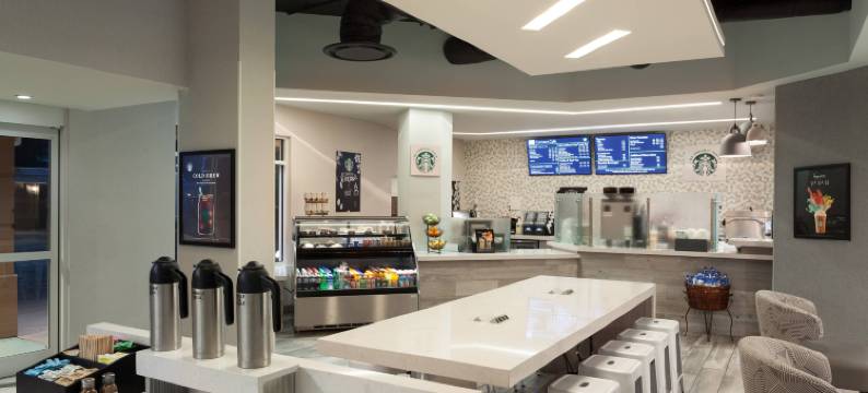 奥兰多布纳维斯塔湖万豪万枫套房酒店，位于万豪村内(Fairfield Inn & Suites by Marriott Orlando Lake Buena Vista in The Marriott Village)图片