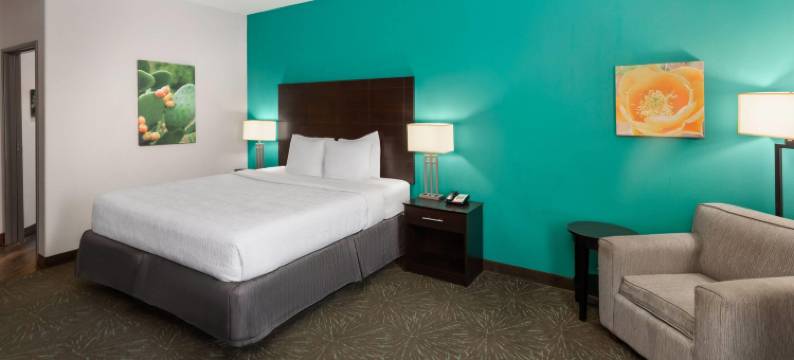 安德鲁斯德州呗盟酒店(Baymont by Wyndham Andrews TX)图片