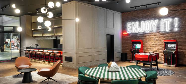 伊兹密尔波尔诺瓦丽笙红酒店(Radisson RED Hotel Izmir Point Bornova)图片