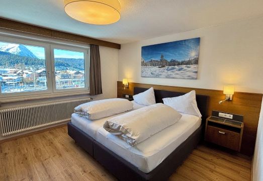 Hotel Egerthof Hotel Overview