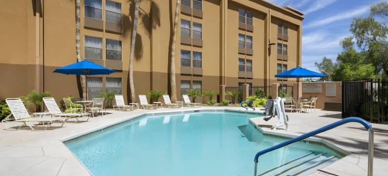 格林豪泰酒店-凤凰城天空港(GreenTree Inn & Suites Phoenix Sky Harbor)图片