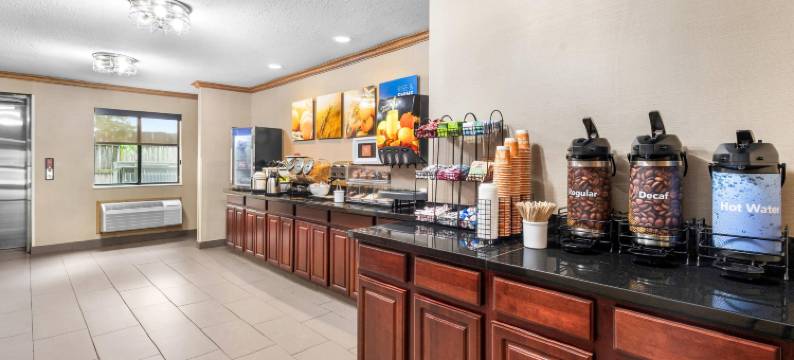 范沃特舒适酒店(Comfort Inn)图片