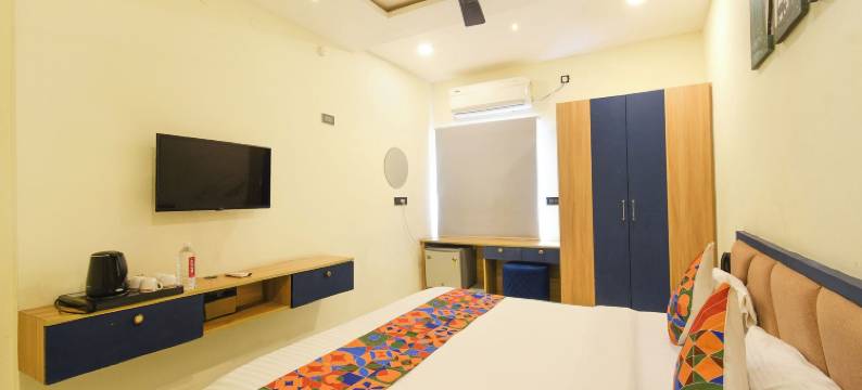 FabHotel Lake View Castle图片