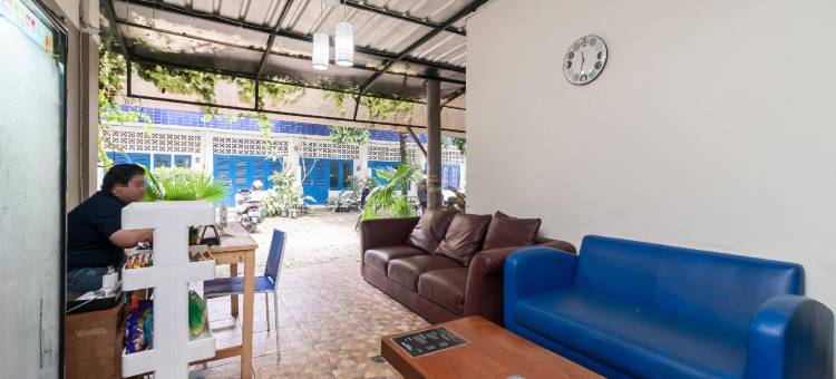 红门优选酒店米农加蓬多克拉布-由红门酒店管理(Urbanview Hotel Minongga Pondok Labu by RedDoorz)图片