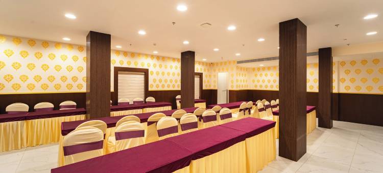 拉坦国际酒店(Ratan International)图片