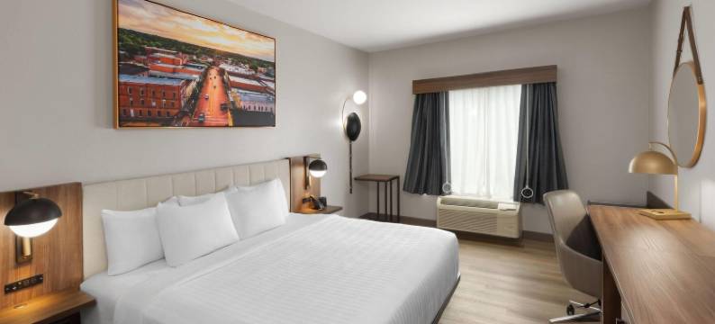 纳科多奇斯拉昆塔温德姆酒店及套房(La Quinta Inn & Suites Nacogdoches)图片