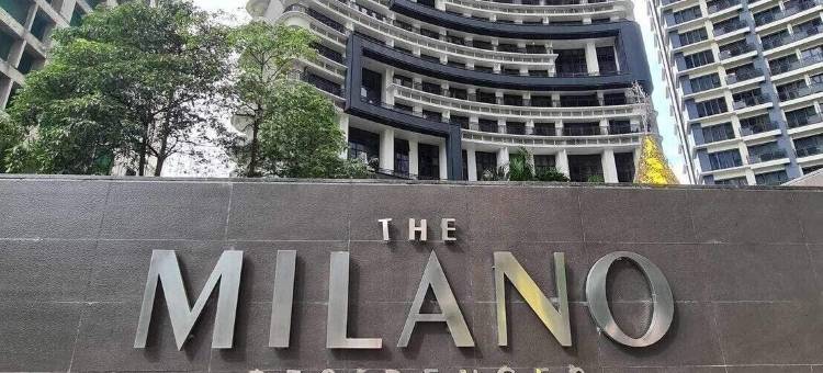 米兰壮观的第38层天际线景观(Stunning 38th Floor Skyline View Milano)图片
