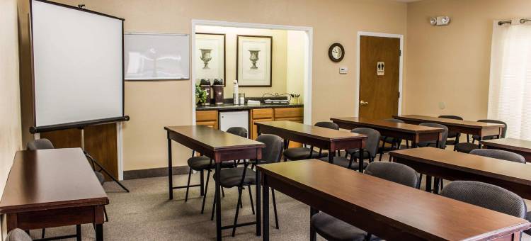 金斯顿70 号高速公路凯艺酒店(Quality Inn Kinston Hwy 70)图片