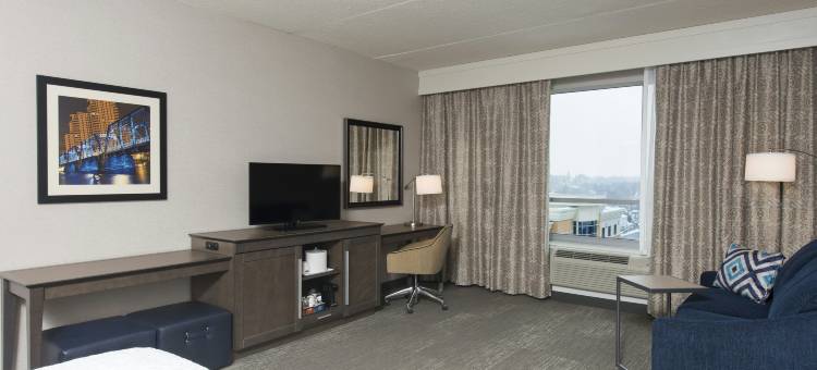 希尔顿欢朋套房酒店-大大急流城市中心(Hampton Inn & Suites Grand Rapids/Downtown, MI)图片