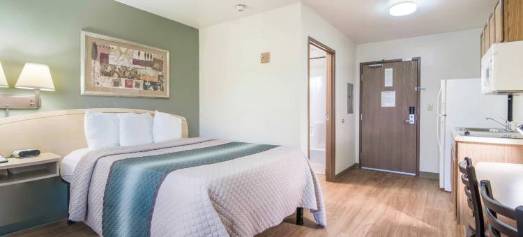 本顿维尔霍姆汤套房公寓(HomeTowne Studios & Suites Bentonville)图片