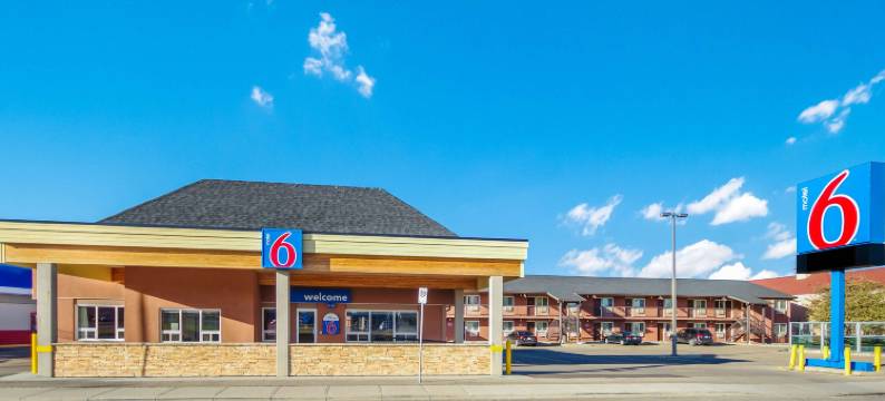 莱斯布里奇6号汽车旅馆(Motel 6 Lethbridge, AB)图片
