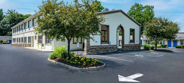 波基普西罗德威酒店(Rodeway Inn Poughkeepsie)图片