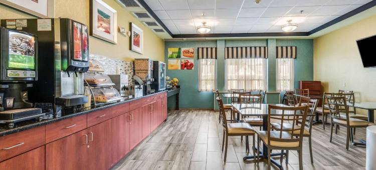 波基普西罗德威酒店(Rodeway Inn Poughkeepsie)图片