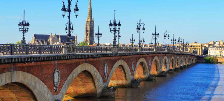 波尔多门海湾原创城市酒店(The Originals City, Hôtel Bordeaux Porte du Bassin)图片