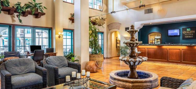 圣路易斯奥比斯波品质酒店(Quality Suites Downtown San Luis Obispo)图片