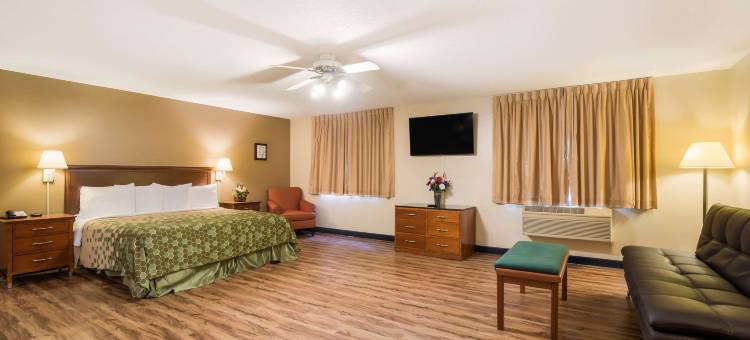 伊克诺旅馆-莱克米尔斯(Econo Lodge Lake Mills)图片