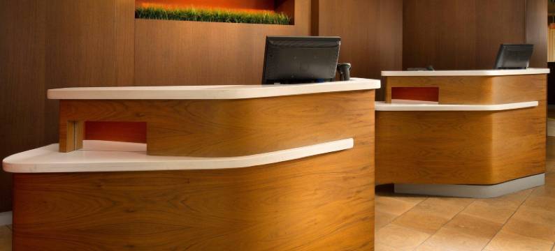 万怡华尔道夫酒店(Courtyard Waldorf)图片