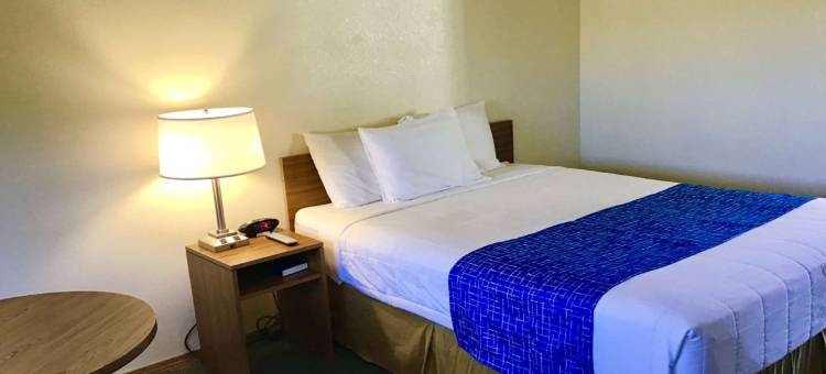 斯里福克斯Travelodge by Wyndham酒店(Travelodge by Wyndham Three Forks)图片