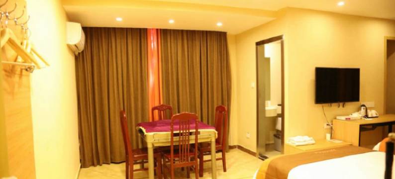 阜南新天然商务宾馆图片