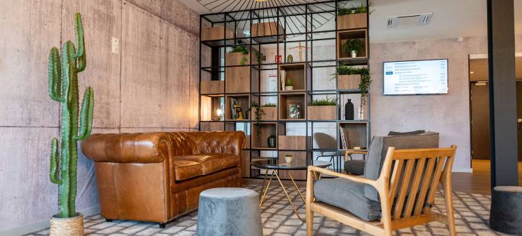 拉瓦勒基里亚德酒店(Kyriad Laval)图片