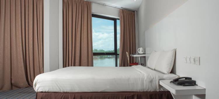 Capital O 90083 Riverfront Inn图片