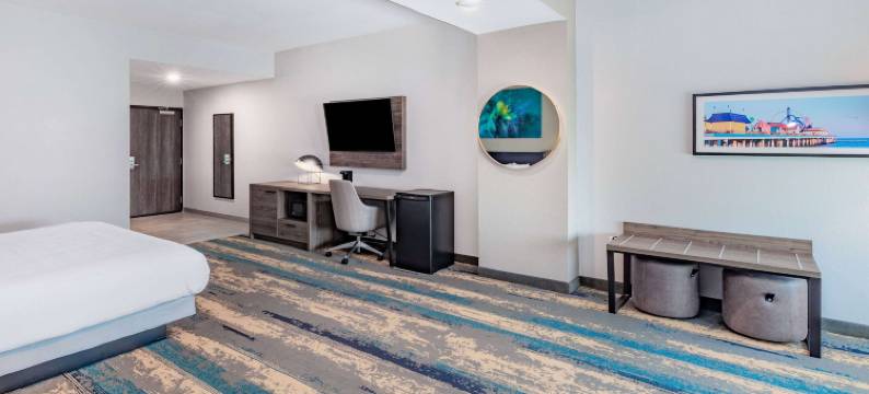 加尔维斯顿北部I-45拉昆塔温德姆酒店及套房(La Quinta Inn & Suites by Wyndham Galveston North at I-45)图片