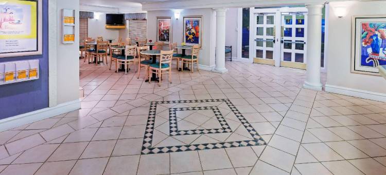 伯锡尔城拉昆塔温德姆酒店(La Quinta Inn by Wyndham Bossier City)图片