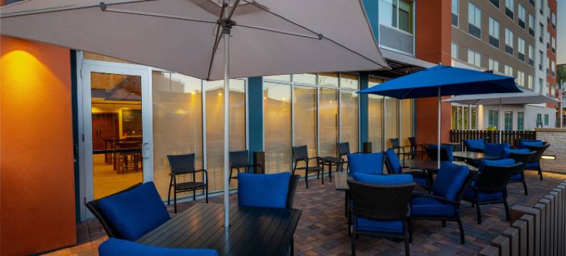 拉斯维加斯东特罗皮卡纳智选假日套房酒店(Holiday Inn Express & Suites LAS VEGAS - E TROPICANA by IHG)图片