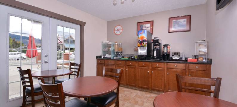 威农加拿大最佳价值套房酒店(Canadas Best Value Inn and Suites Vernon)图片