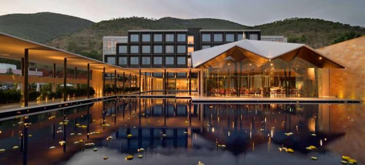 提鲁帕提马尔萨萨诺瓦高级酒店(Marasa Sarovar Premiere)图片