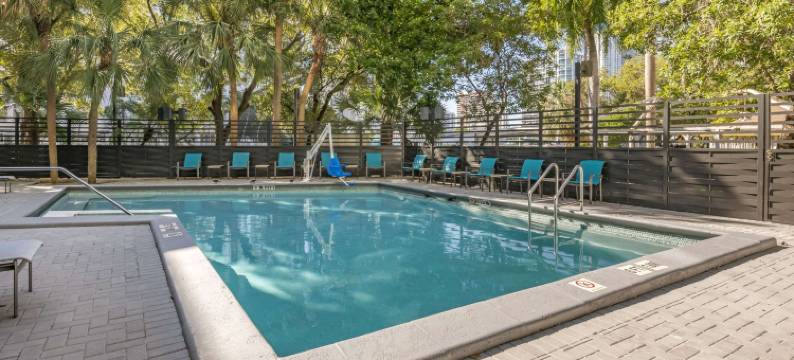 布里克尔市中心 - 迈阿密港舒适套房酒店(Comfort Inn & Suites Downtown Brickell-Port of Miami)图片