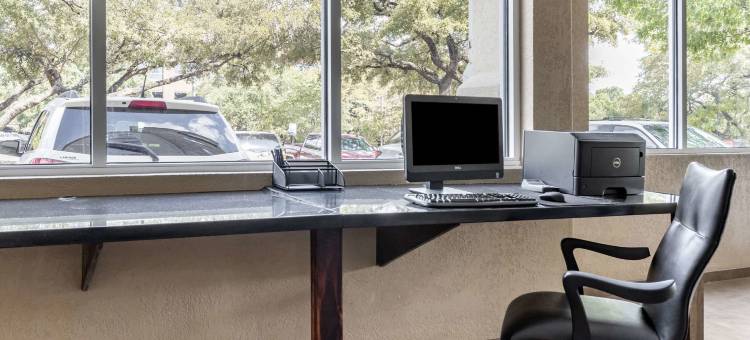 舒适套房酒店-医学中心近六旗(Comfort Suites Medical Center Near Six Flags)图片