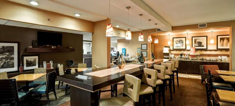 贝克利希尔顿欢朋酒店(Hampton Inn Beckley)图片